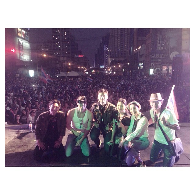 แตงโม ภัทรธิดา ดาราร่วมชุมนุม ปิดกรุงเทพ