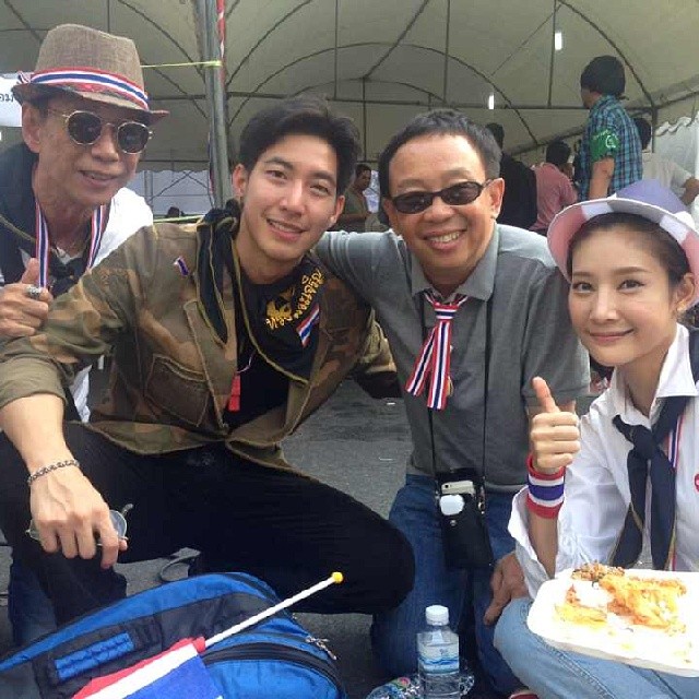 แตงโม ภัทรธิดา ดาราร่วมชุมนุม ปิดกรุงเทพ