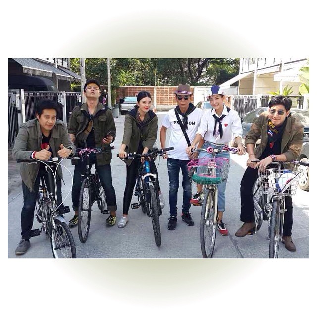 แตงโม ภัทรธิดา ดาราร่วมชุมนุม ปิดกรุงเทพ