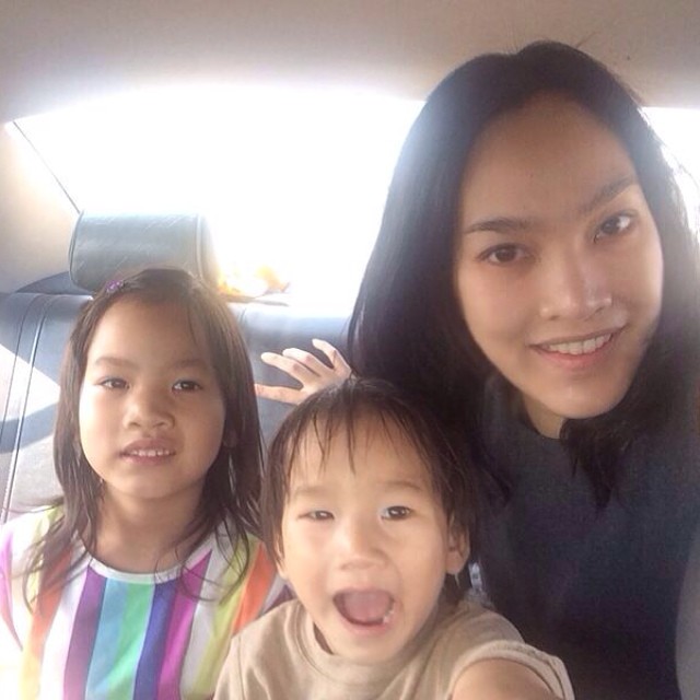 ตุ๊ก ชนกวนันท์ - น้องแพรว - น้องภูมิ