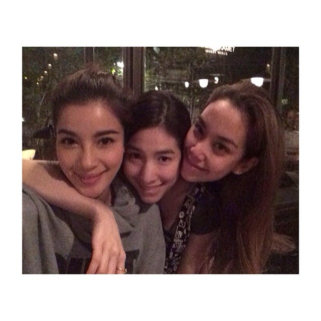 นักแสดงเอ็กแซ็กท์ - ไฮโซหมูตั้ง