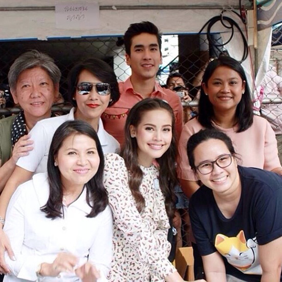 ณเดชน์ - ญาญ่า ชวนแฟนคลับร่วมทำบุญทอดกฐิน