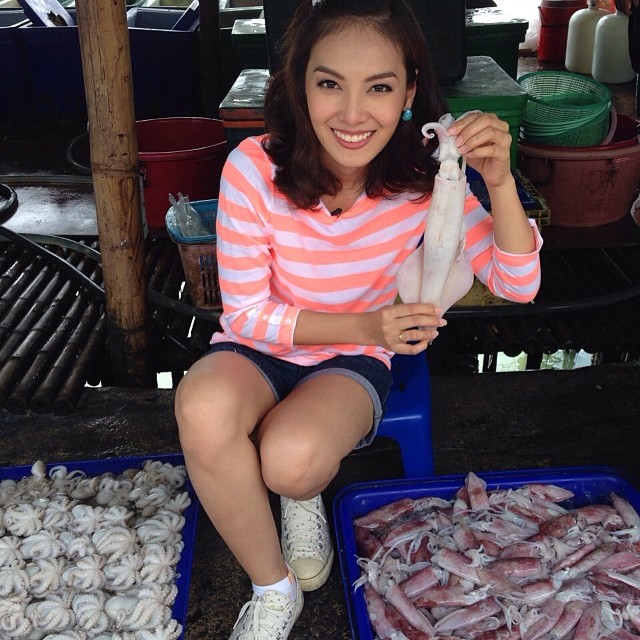 ใยไหม มรกต หทัยวสีวงศ์ ประวัติ