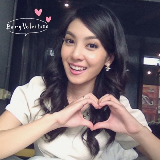 ใยไหม มรกต หทัยวสีวงศ์ ประวัติ