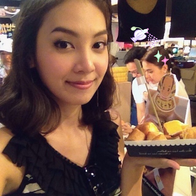 ใยไหม มรกต หทัยวสีวงศ์ ประวัติ