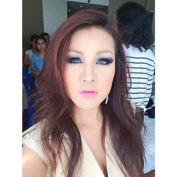 หญิงลี ปกนิตยสาร สุดสัปดาห์