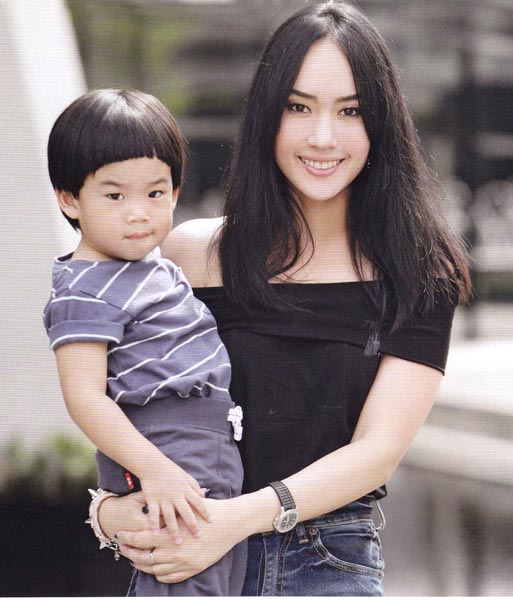 ออม นวดี น้องมังกร