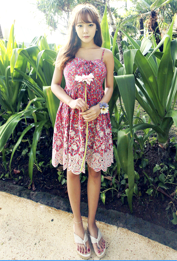 ชุดแม็กซี่เดรสสั้น