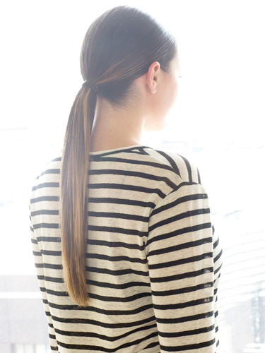 ทรงผมหางม้าต่ำ