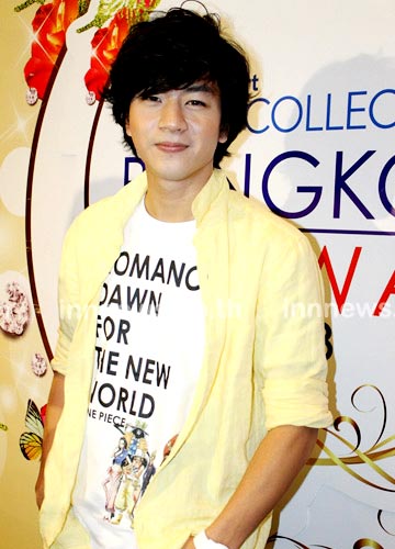 โทนี่ รากแก่น