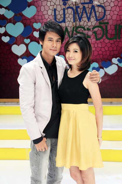 เวฟ สาริน - เดือน ศิรินธรา ดอนท้วม