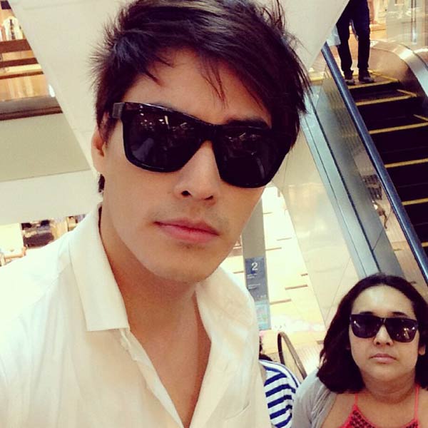 นาวิน ต้าร์