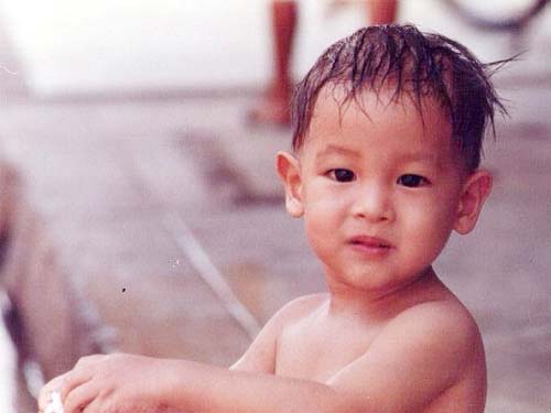 เจมส์ จิรายุ