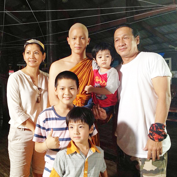 เจมส์ จิรายุ พระวันเฉลิม ใน ทองเนื้อเก้า