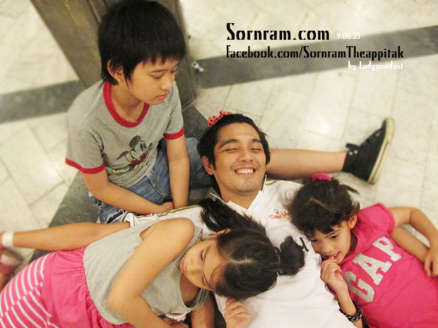 หนุ่ม ศรราม น้องชาร์เล็ต น้องมายลีน น้องสกาย