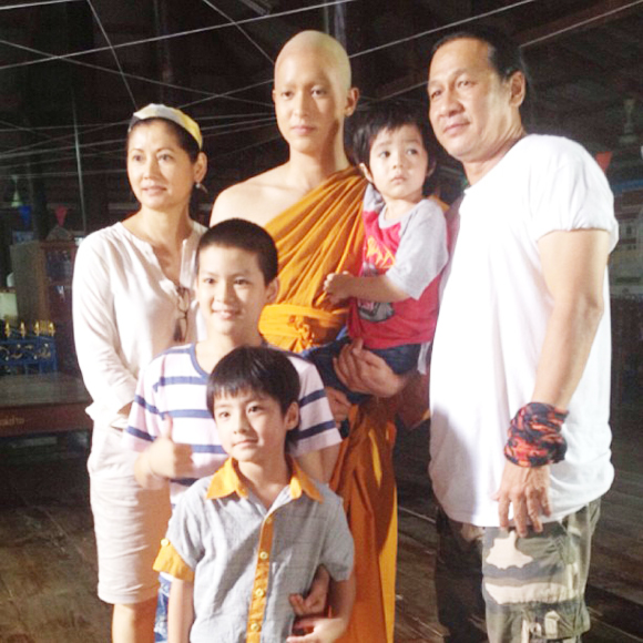 เจมส์ จิรายุ พระวันเฉลิม ใน ทองเนื้อเก้า