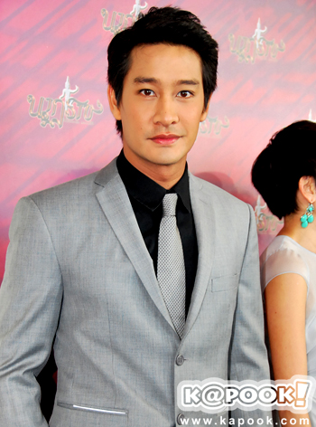 ป้อง ณวัฒน์