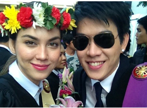 แมท ภีรนีย์ ไอซ์ พิชพงศ์ รับปริญญา