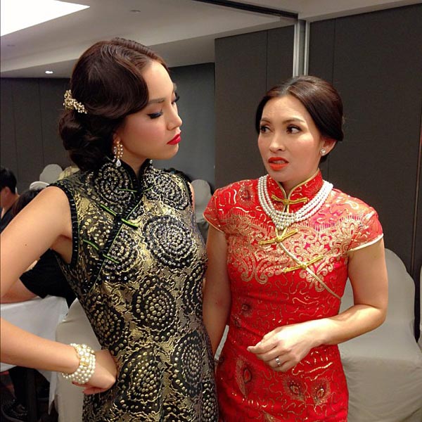 ชุดราตรี กี่เพ้า