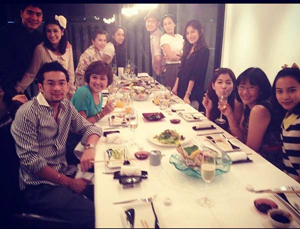 นุ่น วรนุช - เจี๊ยบ ชมพูนุช - เชียร์ ฑิฆัมพร เอมี่ กลิ่มประทุม