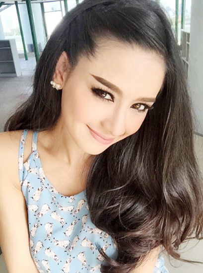 โม อมีนา