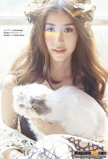 มิ้นต์ ชาลิดา ถ่ายแบบ กุลสตรี