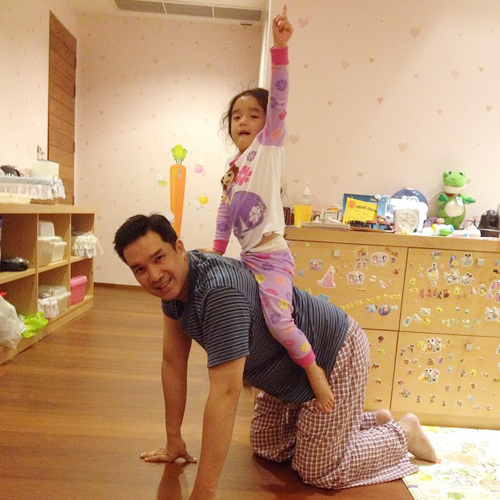 พ่อลูกดารา