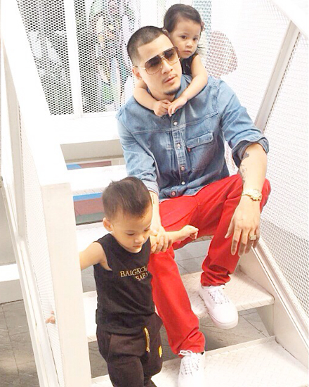 พ่อลูกดารา