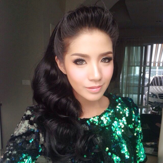 ข่าวบันเทิง สุดฮอตแห่งปี 2556