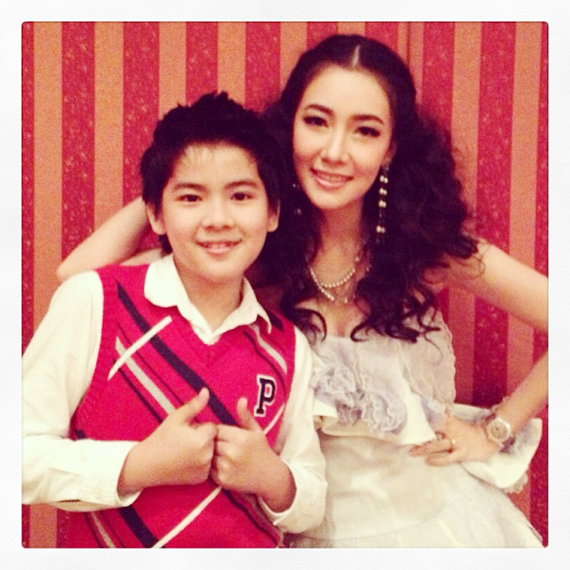 ทองเนื้อเก้า นุ่น วรนุช น้องเมลิค น้องแม็ค น้องยอร์ช ละม่อม ไข่ตุ้ม