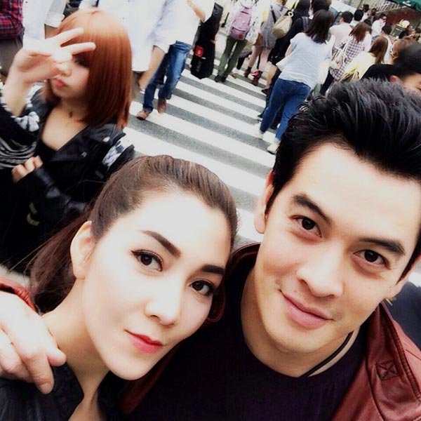 วุ้นเส้น ชาคริต