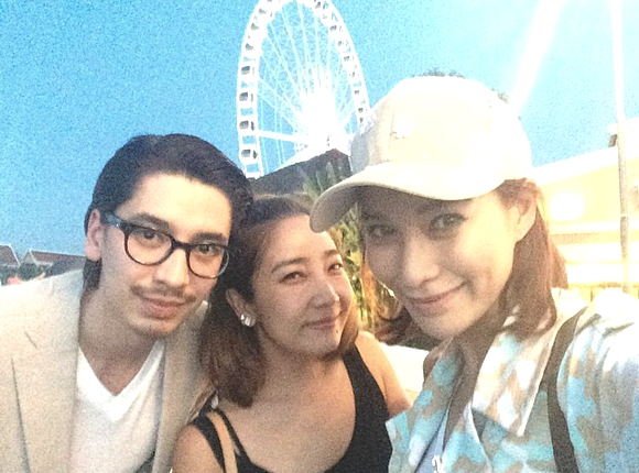 พลอย เฌอมาลย์ จอห์น