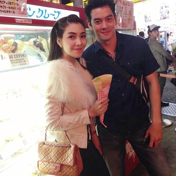 วุ้นเส้น ชาคริต