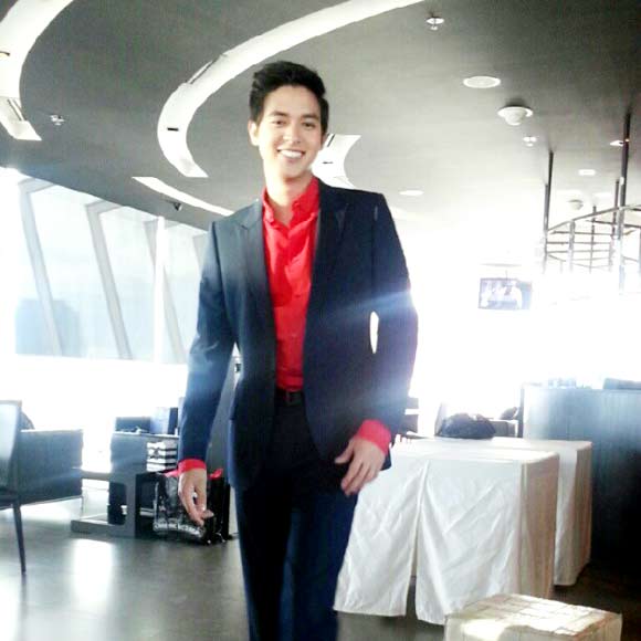 เจมส์ จิรายุ