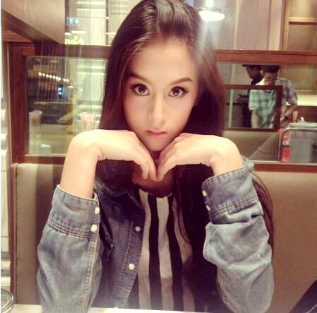 น้องลูกจันทร์ ศรัจจันทร์ พลอยบุศต์