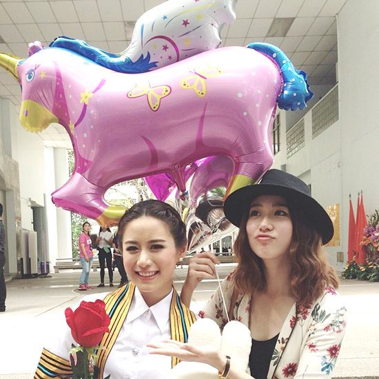 ฟาง FFK รับปริญญา