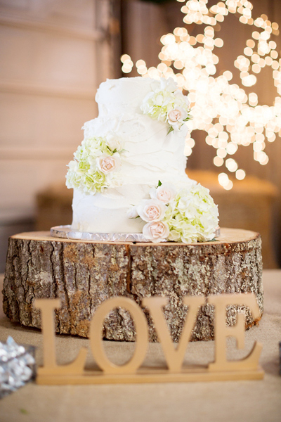 ตกแต่งสถานที่จัดงานแต่งงาน