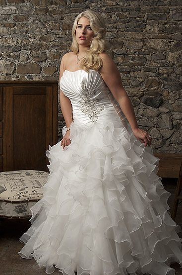 ชุดแต่งงานคนอ้วน