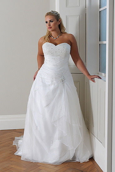 ชุดแต่งงานคนอ้วน