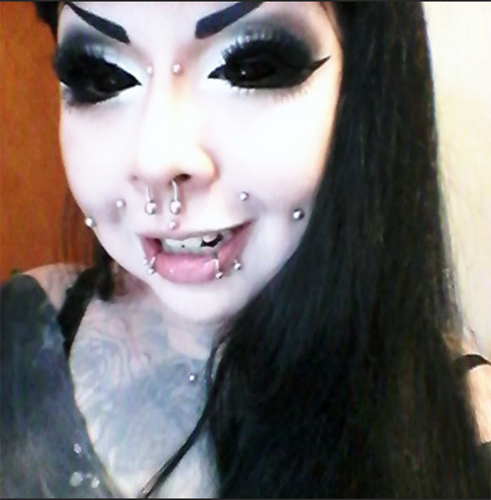 สักลูกตา