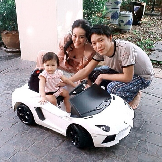  ชมภาพชุด น้องนิริน ลูกสาวหนิง ปณิตา ในวัย 1 ขวบ