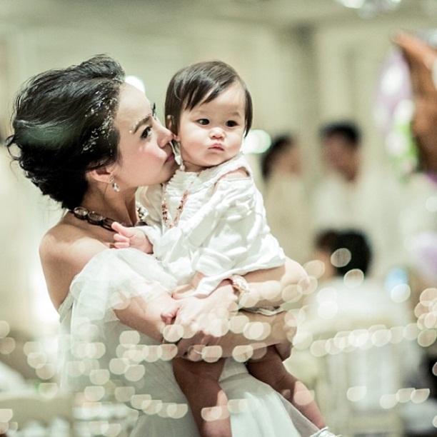  ชมภาพชุด น้องนิริน ลูกสาวหนิง ปณิตา ในวัย 1 ขวบ