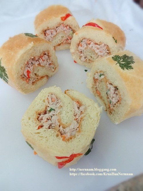  Tuna Roll Bread ขนมปังไส้ทูน่ามายองเนสเนื้อนุ่ม