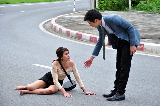  เรื่องย่อละครสามีตีตรา