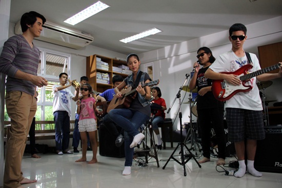  เรื่องย่อละคร หัวใจใกล้รุ่ง