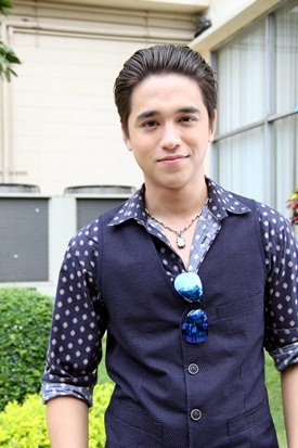  สามี