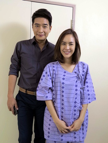  ก้อง สหรัถ สวมบท นักจิตบำบัด รักษา ฝน นลินทิพย์ ใน คาราบาว เดอะ ซีรีส์
