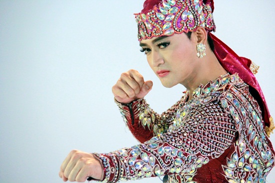  เรื่องย่อละครหางเครื่อง
