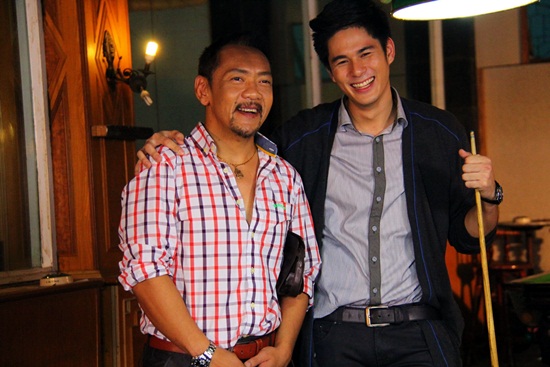  เรื่องย่อละครหางเครื่อง