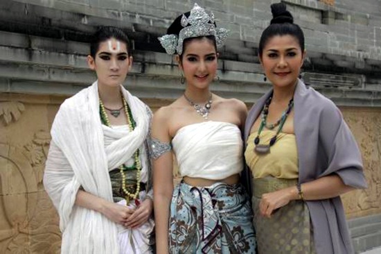 สาปพระเพ็ง